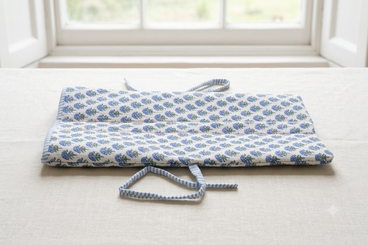 White and Blue Mahjong Bag